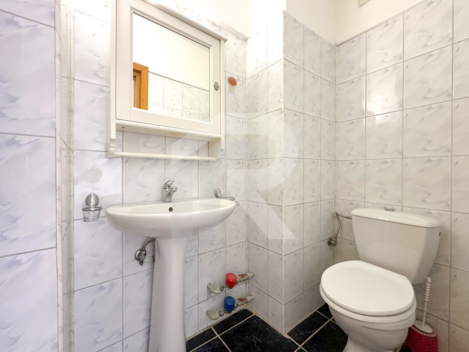 Rond Alba Iulia, apartament cu 3 camere de închiriat, pretabil firma