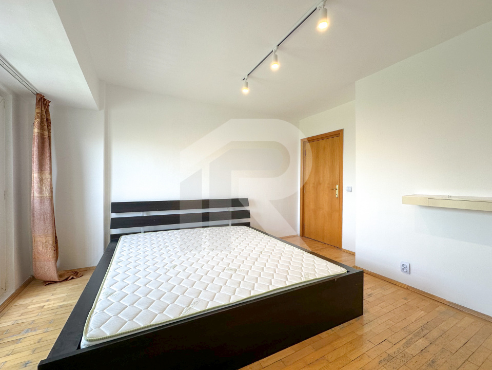 Rond Alba Iulia, apartament cu 3 camere de închiriat, pretabil firma