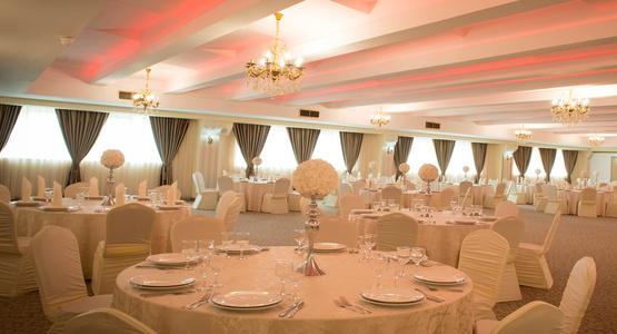 Spațiu Comercial tip Ballroom, 440 mp + 1000 mp parcare privata