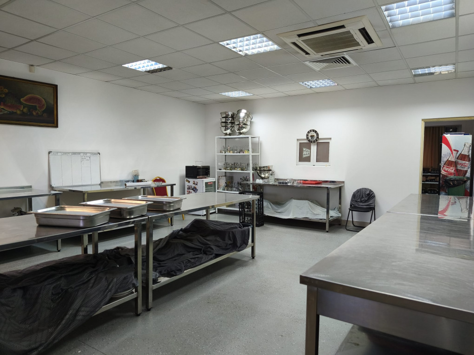 Spațiu Comercial tip Ballroom, 440 mp + 1000 mp parcare privata