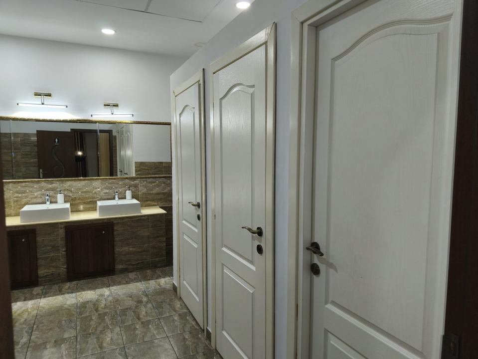 Spațiu Comercial tip Ballroom, 440 mp + 1000 mp parcare privata