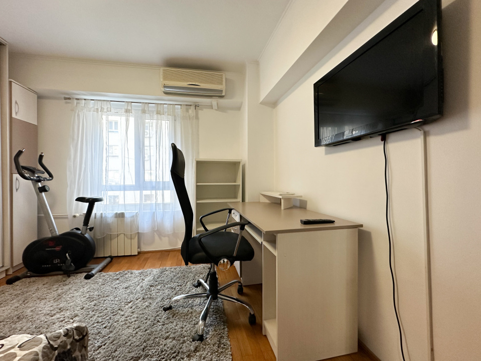 3 camere | 2 bai | Etaj 4 | Pasajul Mărășești | Unirii | 9 min Metrou