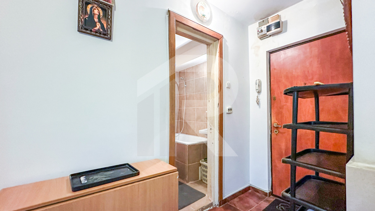 Doamna Ghica, Luntrei - garsoniera de vanzare, COMISION 0